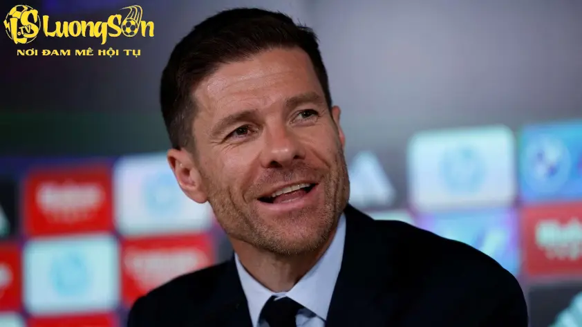 Real Madrid gặp khó trong vụ Alvaro Carreras 3 Xabi Alonso đang đổi mới đội hình Real Madrid (Ảnh: MD).
